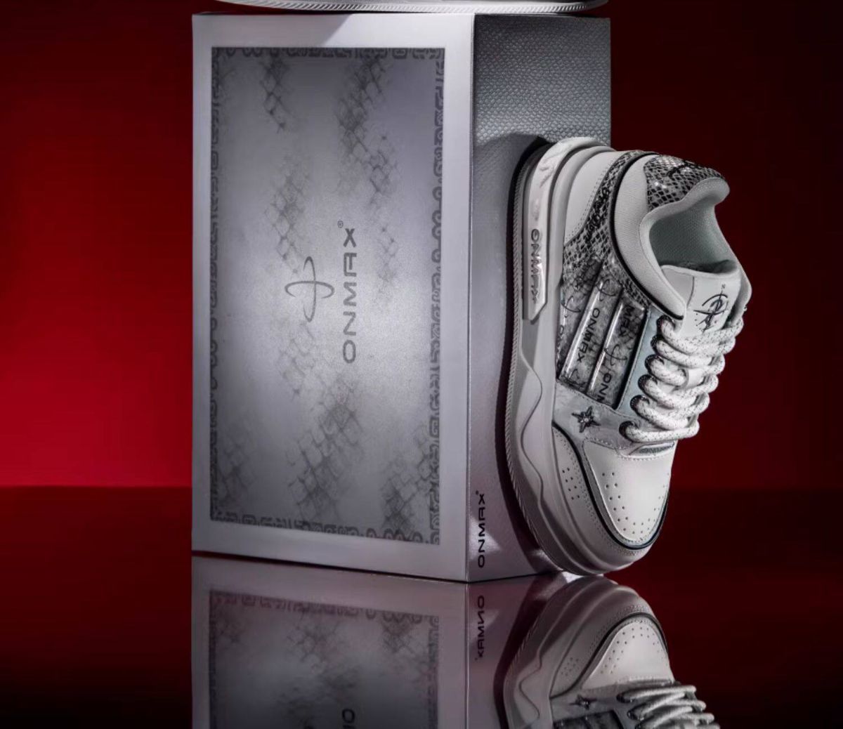 Men'S Casual Shoes Silver Snake Sneakers Board Shoes For Men Yinshe Shoes Urban - Silver - Size 11(AU11/EU44)