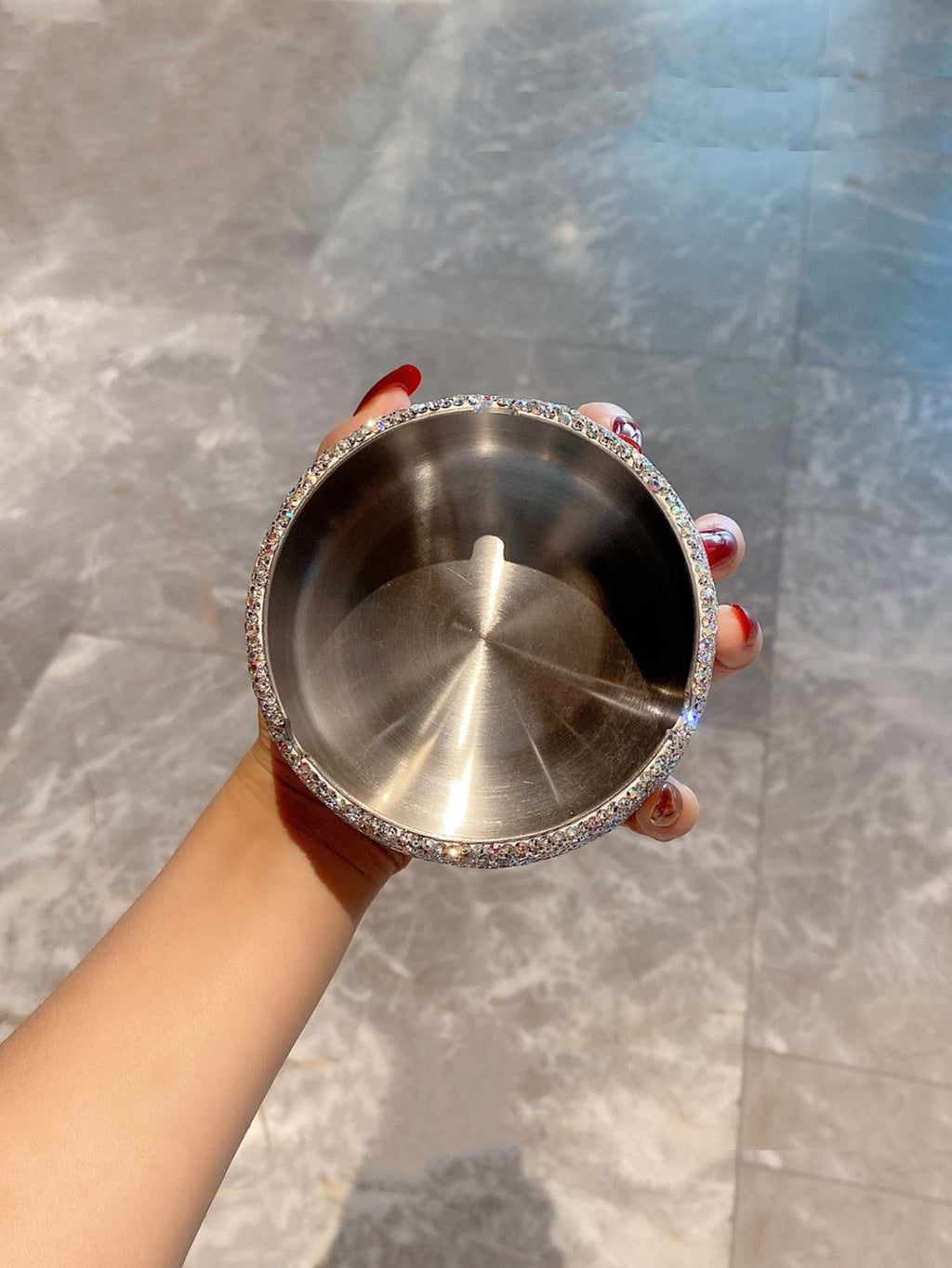 1 Piece Silver  Ashtray Round Cigarette Ash Tray Desktop Ash Holder for Indoor or Outdoor Use, Home office Tabletop Decoration