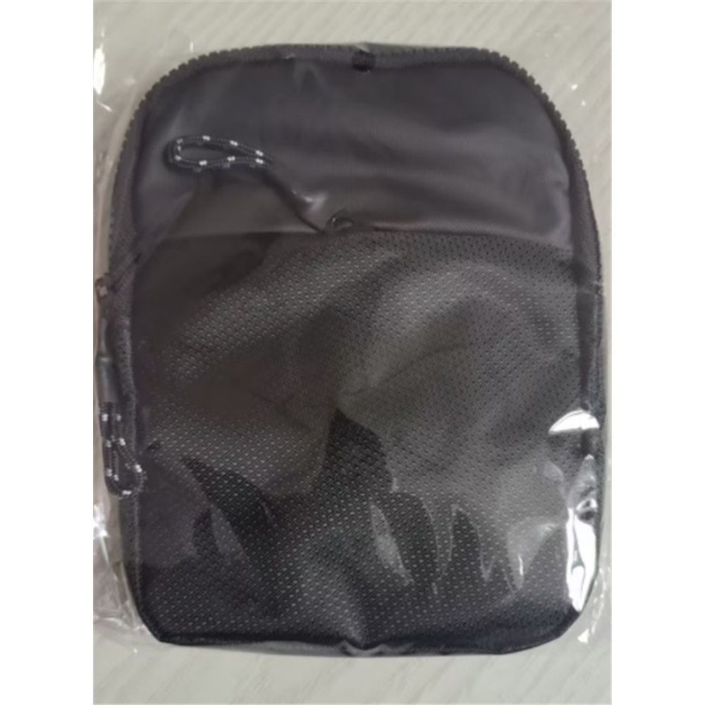 Mini Sling Bag for Men Women, Small Crossbody Casual Utility Chest Phone Bag for Travel Workout（Black）