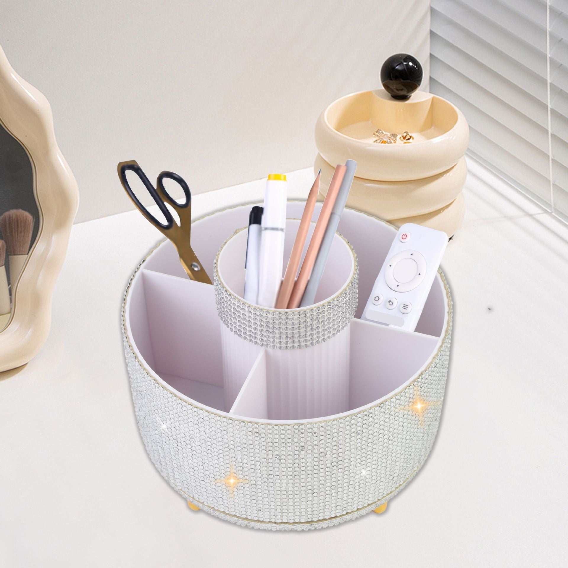 Makeup Brush Holder, 360° Rotating Makeup Organizer, 5 Slot Make up Brushes Cup for Countertop, Storage for Cosmetics Pen Eyeliner Skincare on the Vanity (white)