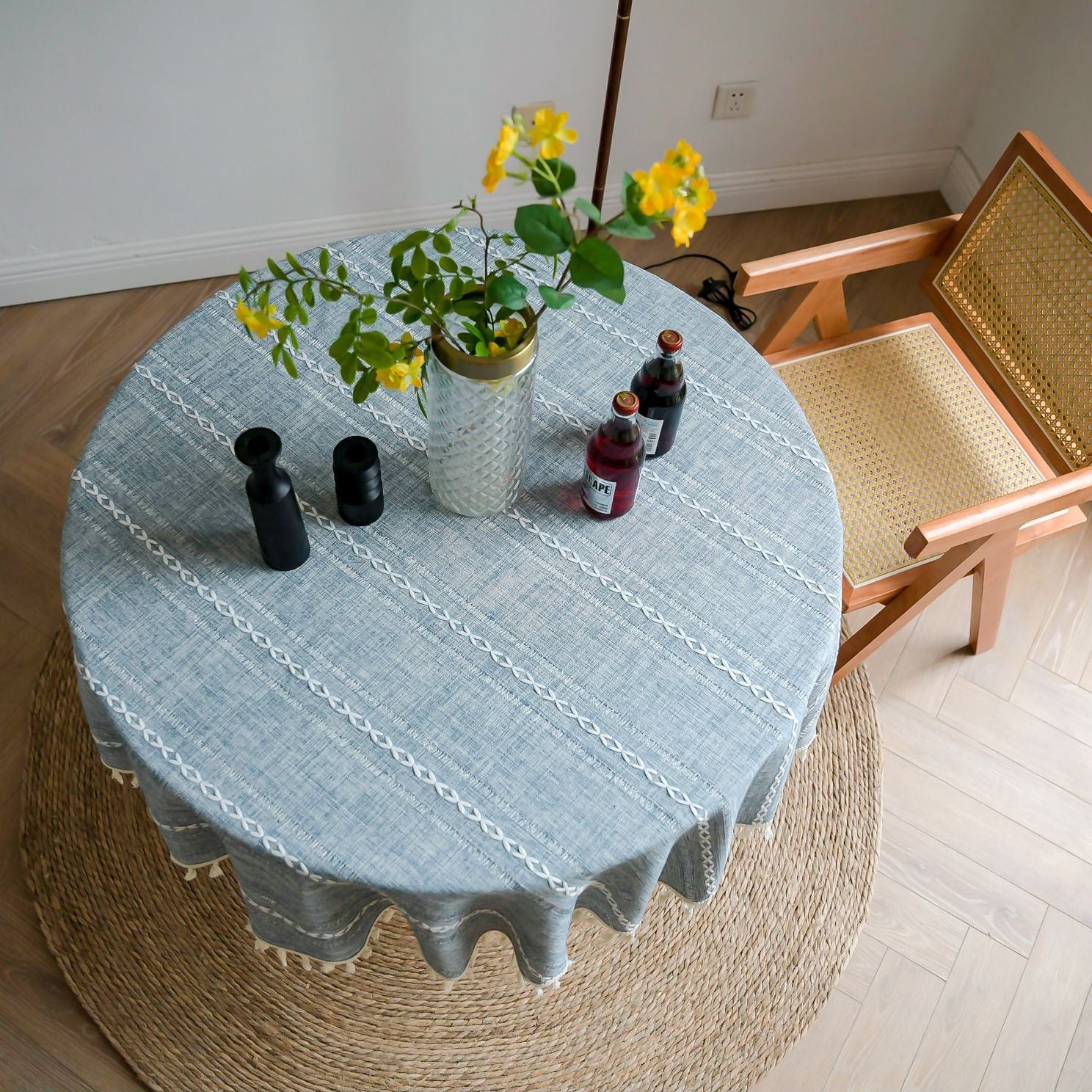 Rustic Farmhouse Round Tablecloth Cotton Linen Grey Dust-Proof Washable Embroidery Table Cover Heavy Weight Table Cloth for Party Kitchen Dining Tabletop Decoration 47.2 Inch