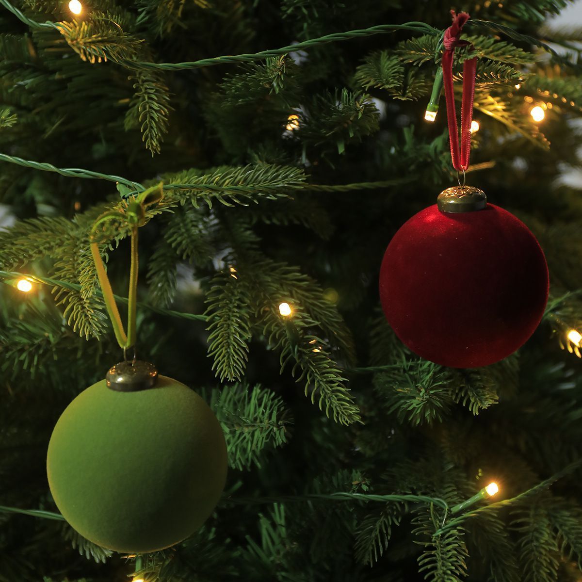 24pk Flocked Xmas Baubles Metal Cap, Dark Green 6cm