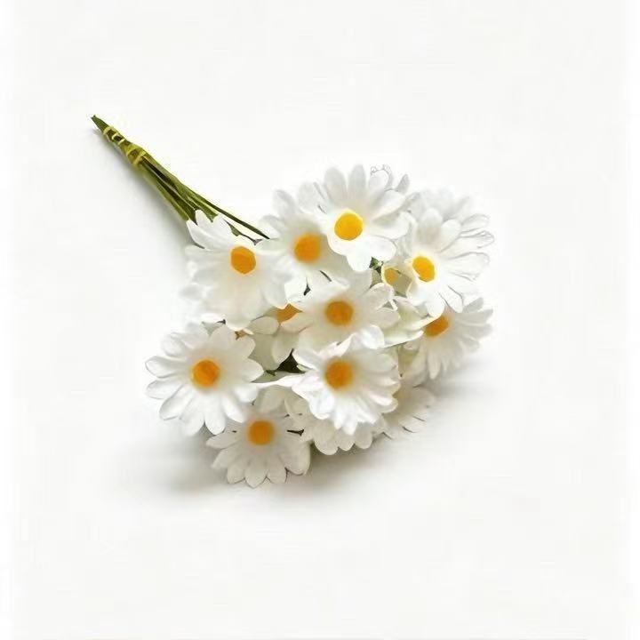 Laid-Back Aussie Lifestyle Fake Chamomile Daisy, Gentle Natural Photo Prop For Home & Cafe 40 pcs