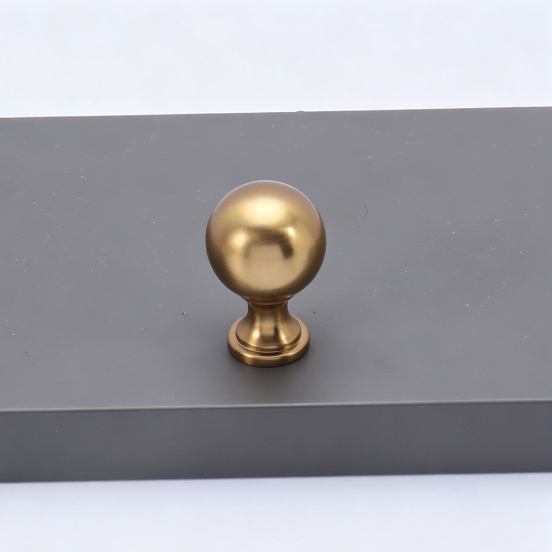 Smooth Round Ball Single Hole Cabinet Knob 4pcs