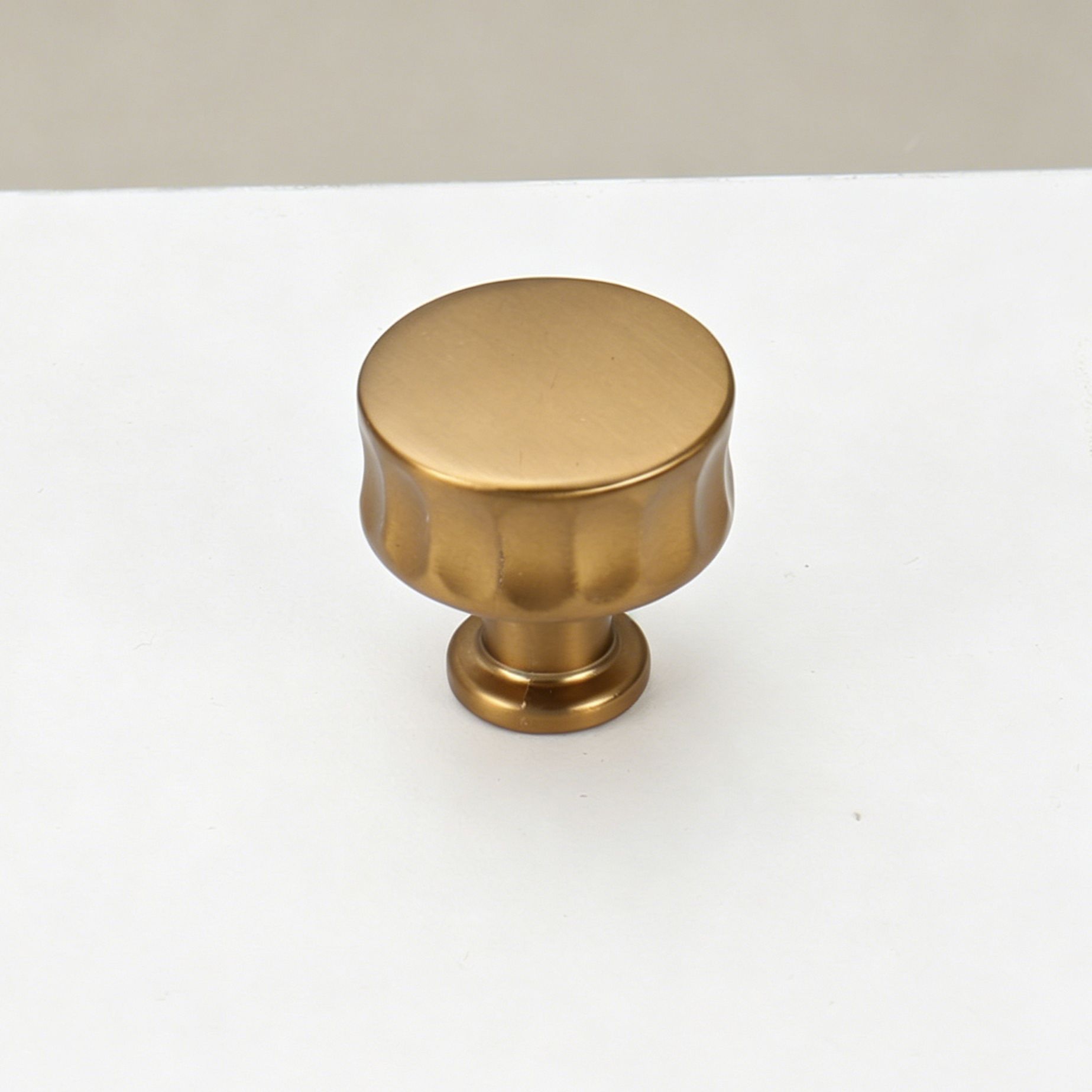 26mm Vertical Fluted Round Single Hole Drawer Knob 6pcs