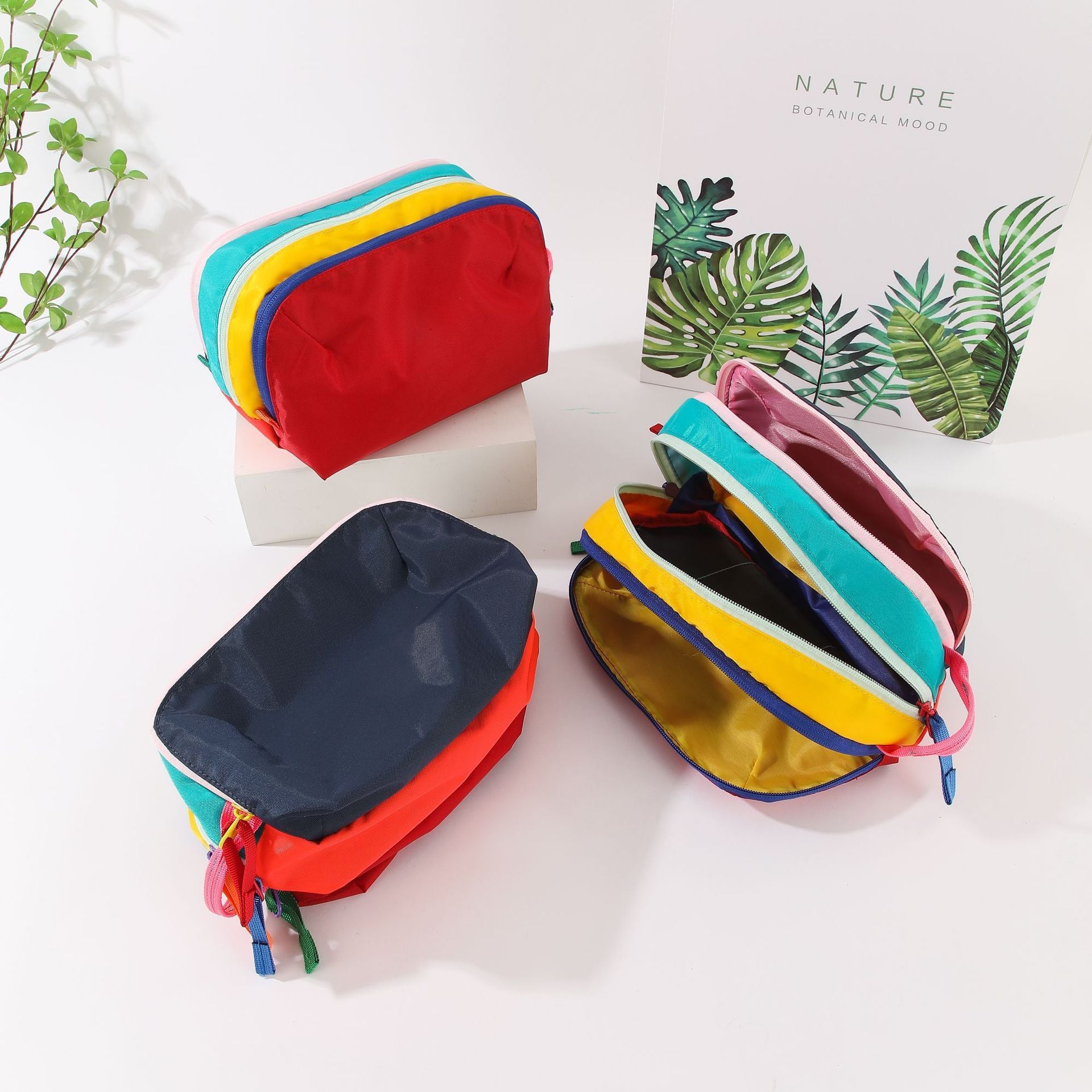 Dopamine Color-Blocking Cosmetic Bag, waterproof with large capacity, layered storage for skincare and makeup, easy opening and closing with drawstring zipper, essential sweet storage item for travel and commuting./(front) light powder (back) deep purple