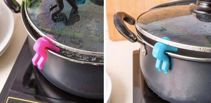 2x Silicone Boil Over Protector Pot Lid Lifters Spill Stopper Black