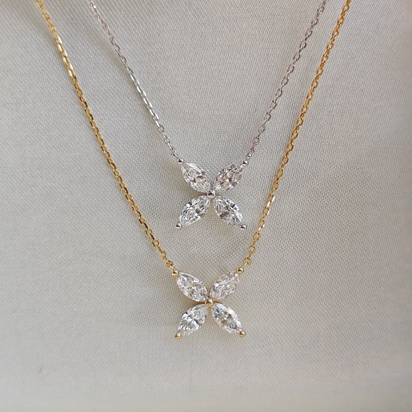 S925 Sterling Silver 4-Leaf Clover Zircon Pendant Necklace 2-Pack - 18K Gold + White Gold Plated Lucky Charm Chain for Women - Delicate Daily Wear Jewelry