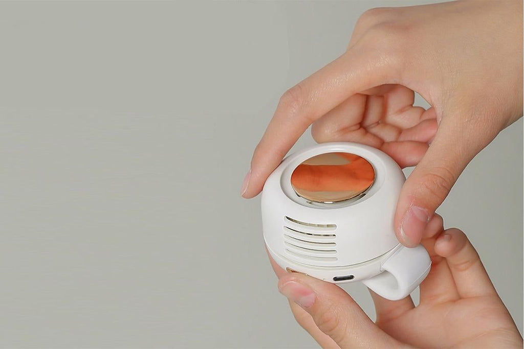 Mini Portable Clip Fan 360 Degree Rotatable Small Personal Fan with Clip 3 Speeds USB Rechargeable Cooling Fan