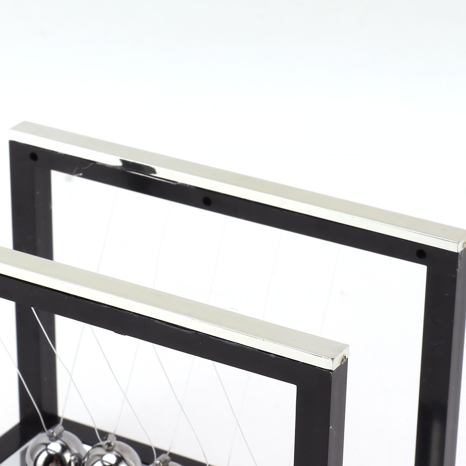 Newton Cradle Balance Balls Stainless Steel Balance Balls Bottom Mirror Stress Reliefswing Balls Desktop Decoration Toy