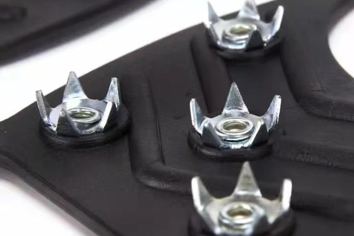 2 Pairs Ice Cleats Traction Crampons Snow Grips with 8 Spikes for Boots Shoes - For EU34-40
