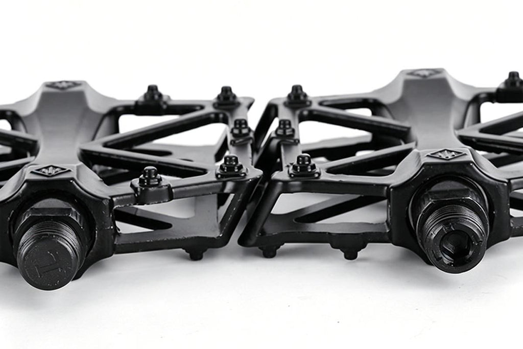 Aluminum Alloy Bike Pedals Wide Platform Lightweight Bicycle Pedals for MTB Road Bikes - Black