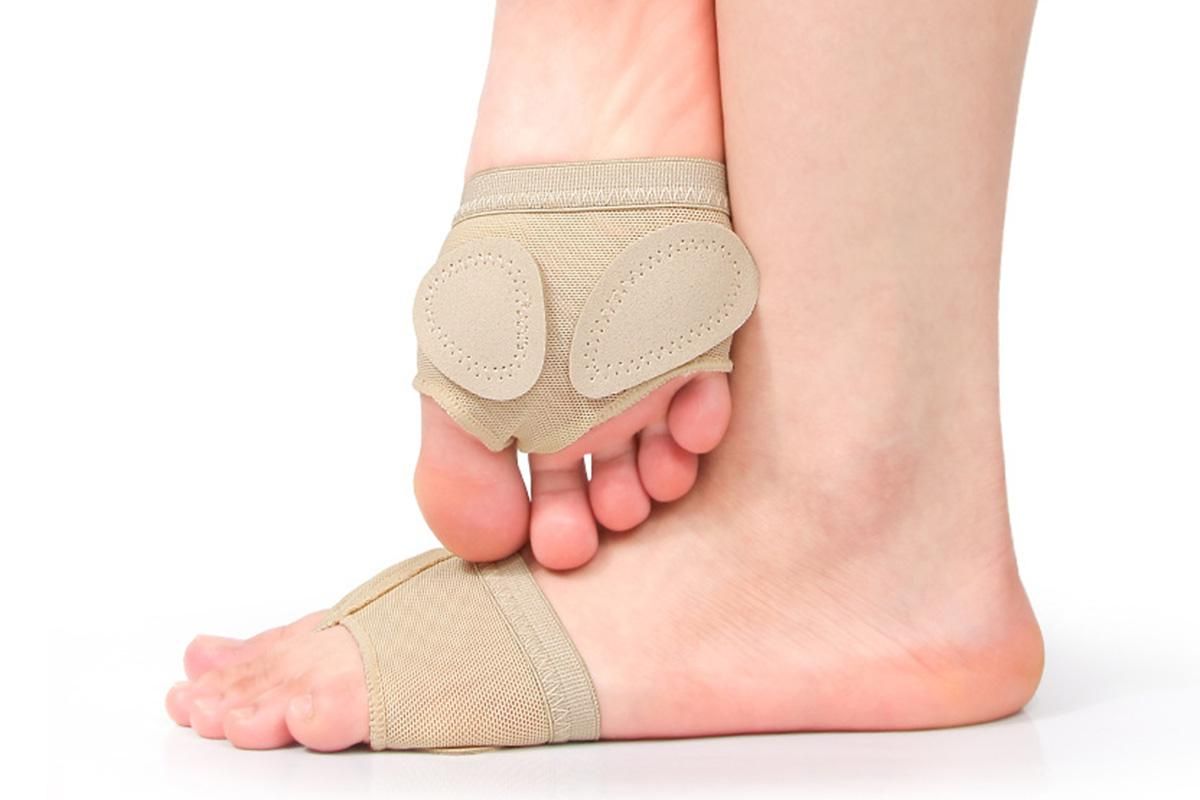 Foot Thongs Toe Undies Forefoot Shoes Ballet Dance Paws Pad Cover Half Lyrical - S