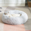 Plush Pet Nest Soft Donut Cat Bed – Cozy Round Couch for Cats and Small Dogs, Comfortable Sleeping Spot for Warmth and Deep Sleep, Suitable for Indoor Home Use (M, White)