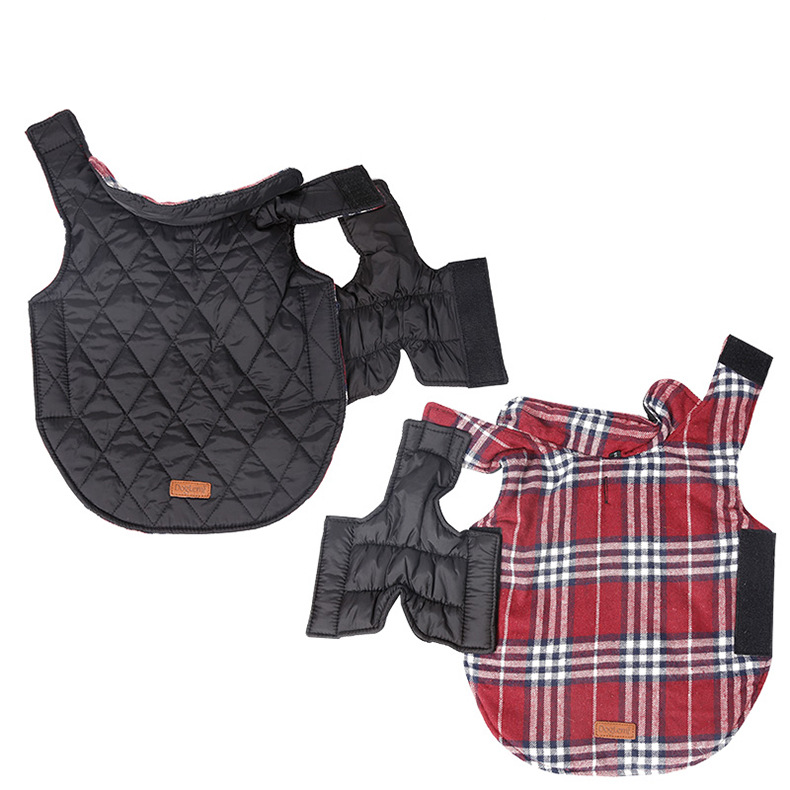 Reversible Winter Dog Coat with Plaid and Quilted Sides, Warm Cotton-Filled Vest for Outdoor Walks, Adjustable Velcro Straps for a Secure Fit (S, Green)