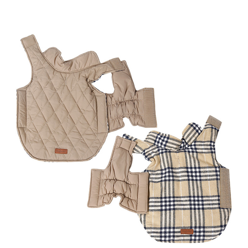 Reversible Winter Dog Coat with Plaid and Quilted Sides, Warm Cotton-Filled Vest for Outdoor Walks, Adjustable Velcro Straps for a Secure Fit (S, Green)